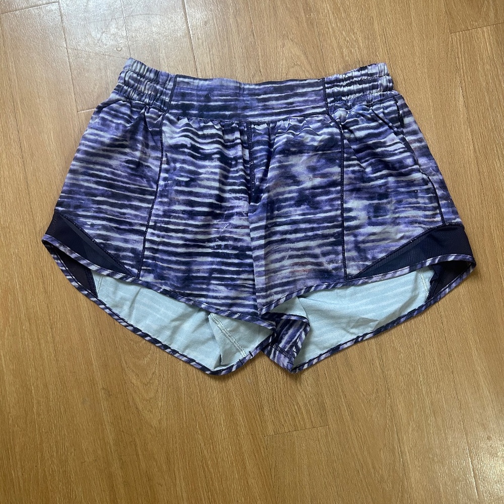 Lululemon Hotty Hot Short II *Long 4"